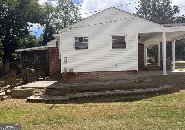 Photo 2 of Single family home for sale at 614 Beechwood Dr, Thomson, GA 30824 | MLS# 10840392 | Listing updated on 2026-09-18