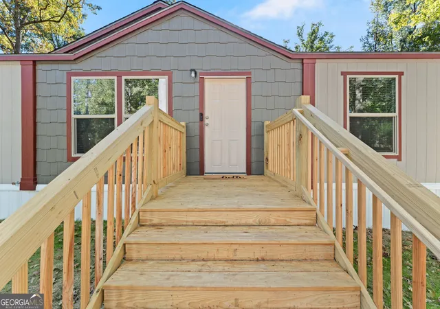 Photo 4 of Single family home for sale at 160 Gary Rd, Macon, GA 31217 | MLS# 10880118 | Listing updated on 2026-10-28