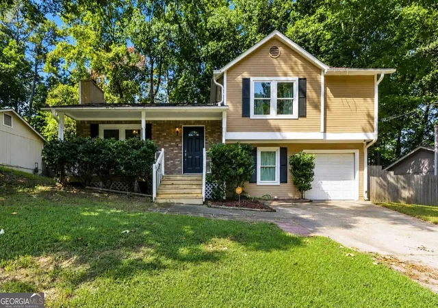 Photo 1 of Single family home for sale at 10303 Briarbay Dr, Jonesboro, GA 30238 | MLS# 10839710 | Listing updated on 2026-09-17