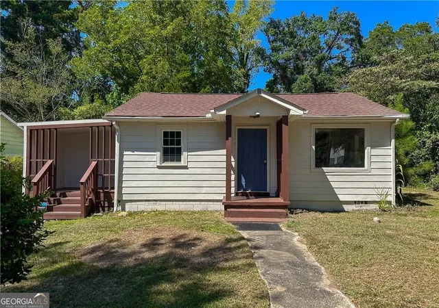 Photo 1 of Single family home for sale at 2309 Carver Dr Nw, Atlanta, GA 30314 | MLS# 10839228 | Listing updated on 2026-09-10