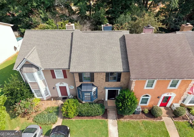 Photo 3 of Townhouse for sale at 5038 Jenny Dr, Acworth, GA 30101 | MLS# 10843046 | Listing updated on 2026-10-10
