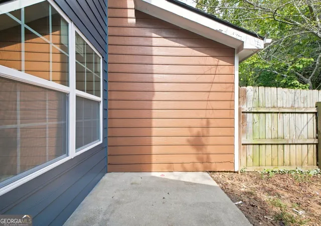 Photo 4 of Townhouse for sale at 5038 Jenny Dr, Acworth, GA 30101 | MLS# 10843046 | Listing updated on 2026-10-12