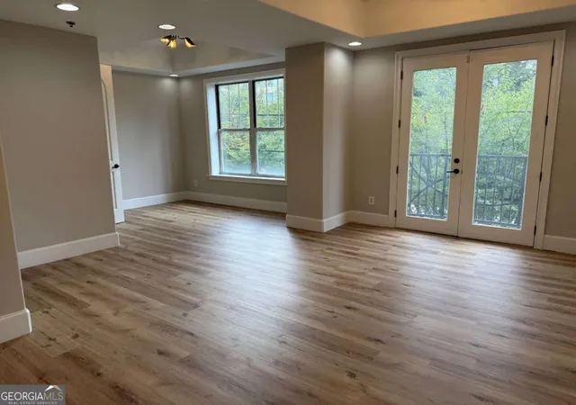 Photo 3 of Condo for sale at 2255 Peachtree Rd NE #322, Atlanta, GA 30309 | MLS# 10836966 | Listing updated on 2026-09-15