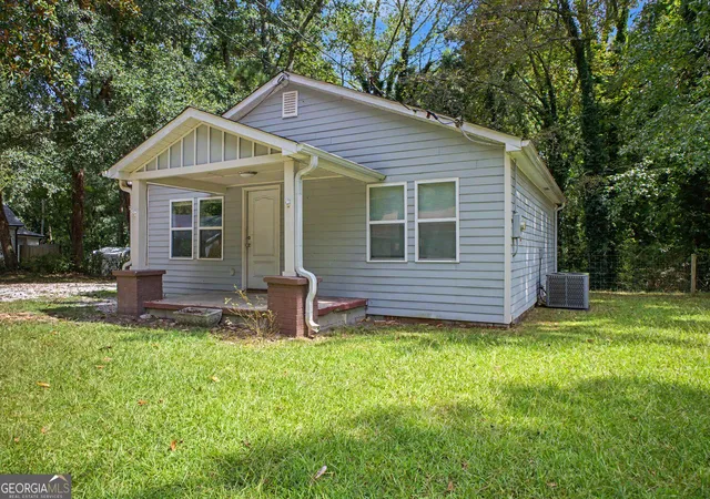 Photo 1 of Single family home for sale at 313 Walker Dr, Monroe, GA 30655 | MLS# 10843955 | Listing updated on 2026-09-24