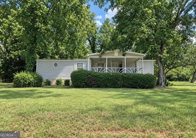 Photo 1 of Manufactured home for sale at 810 Steele Dr, Hampton, GA 30228 | MLS# 10841237 | Listing updated on 2026-09-08
