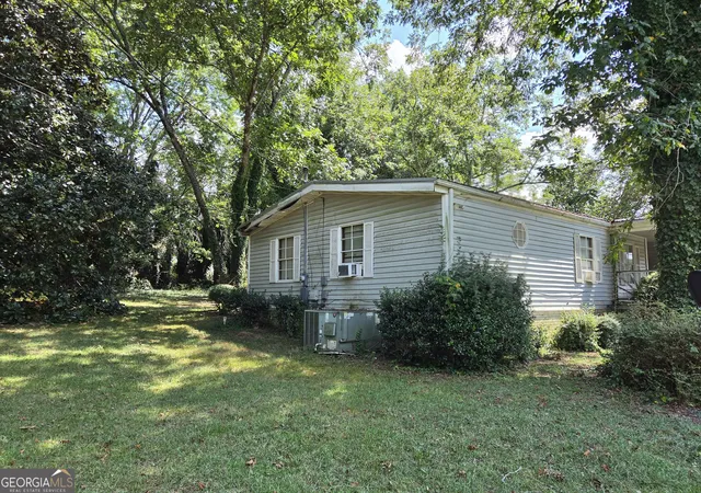 Photo 3 of Manufactured home for sale at 810 Steele Dr, Hampton, GA 30228 | MLS# 10841237 | Listing updated on 2026-09-08