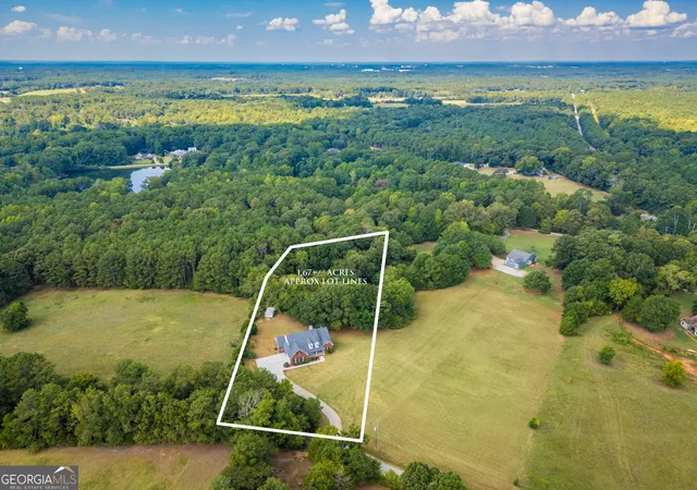 Photo 3 of Sale Pending at 903 Little River Rd, Social Circle, GA 30025 | MLS# 10800240 | Listing updated on 2026-10-07