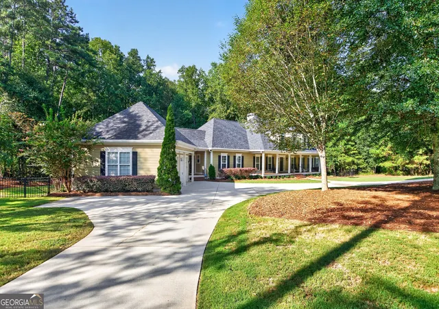 Photo 4 of Single family home for sale at 1541 Palmetto Tyrone Rd, Sharpsburg, GA 30277 | MLS# 10839720 | Listing updated on 2026-09-17