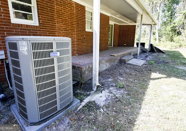 Photo 1 of Single family home for sale at 2209 Lakeview Dr, Waycross, GA 31501 | MLS# 10880815 | Listing updated on 2026-10-29