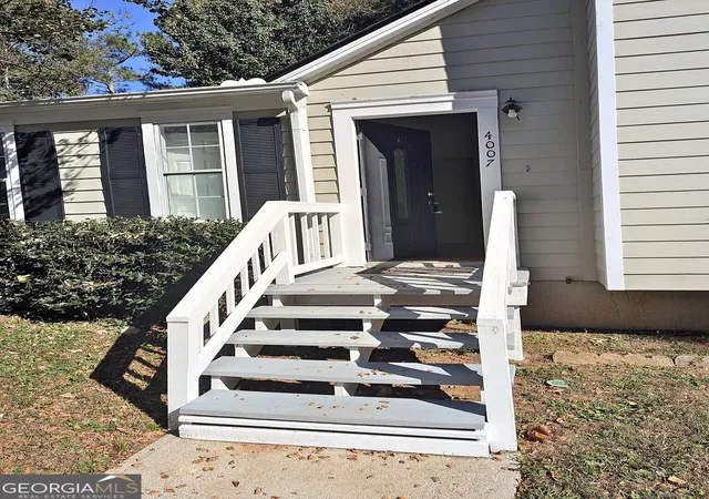 Photo 2 of Townhouse for sale at 4007 Heritage Valley Ct, Norcross, GA 30093 | MLS# 10880074 | Listing updated on 2026-10-30