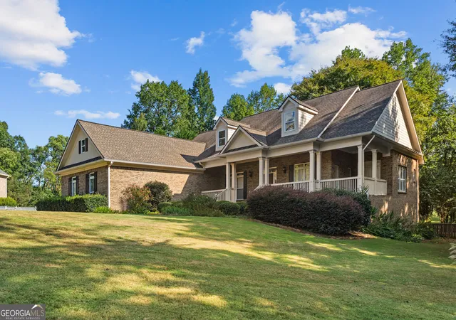 Photo 2 of Single family home for sale at 5464 Woodrun Ct, Braselton, GA 30517 | MLS# 10846586 | Listing updated on 2026-10-06