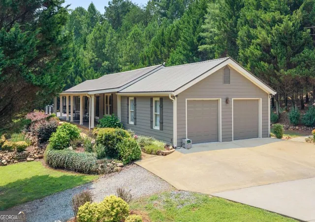 Photo 2 of Single family home for sale at 2064 Knight Rd, Ellijay, GA 30540 | MLS# 10824781 | Listing updated on 2026-09-06