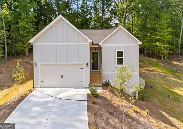 Photo 1 of Single family home for sale at 6220 Carlys Way, Gainesville, GA 30506 | MLS# 10839413 | Listing updated on 2026-09-03