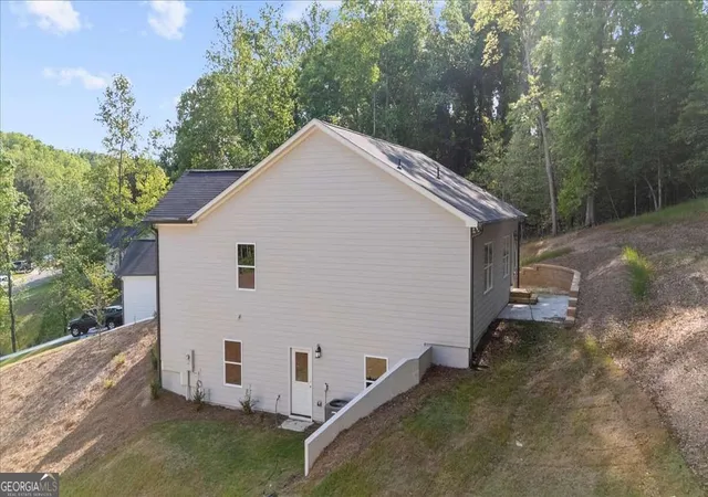Photo 4 of Single family home for sale at 6220 Carlys Way, Gainesville, GA 30506 | MLS# 10839413 | Listing updated on 2026-09-03