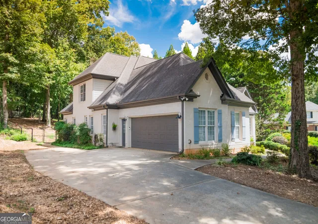 Photo 2 of Single family home for sale at 537 Old Collins Rd, Hoschton, GA 30548 | MLS# 10789431 | Listing updated on 2026-09-22