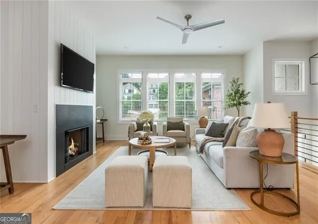 Photo 2 of Townhouse for sale at 2145 Druid Flds Ln, Decatur, GA 30033 | MLS# 10843406 | Listing updated on 2026-09-14