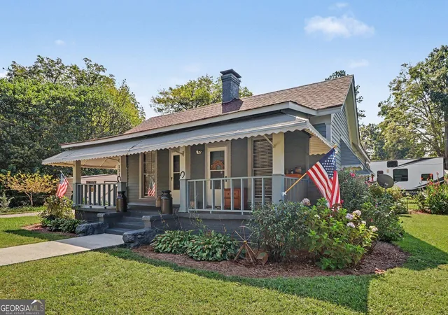 Photo 1 of Single family home for sale at 131 Clyde Dr, Cedartown, GA 30125 | MLS# 10851995 | Listing updated on 2026-10-11