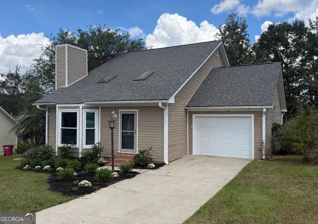 Photo 2 of Sale Pending at 515 Shadow Moss Dr, Macon, GA 31204 | MLS# 10841227 | Listing updated on 2026-09-19