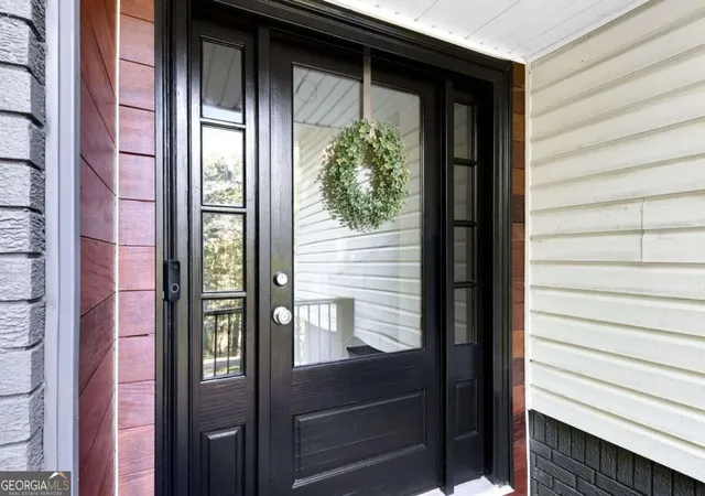 Photo 2 of Single family home for sale at 706 Ketchem Dr, Marietta, GA 30066 | MLS# 10846687 | Listing updated on 2026-09-30