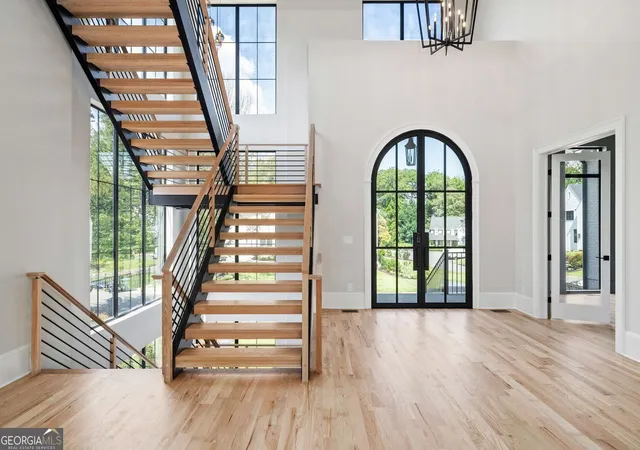 Photo 2 of Single family home for sale at 65 Woodlawn Dr NE, Marietta, GA 30067 | MLS# 10851405 | Listing updated on 2026-09-23