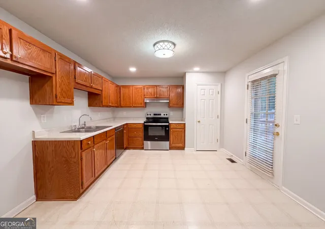 Photo 2 of Single family home for sale at 100 Betty Ln, Carrollton, GA 30116 | MLS# 10843010 | Listing updated on 2026-10-07