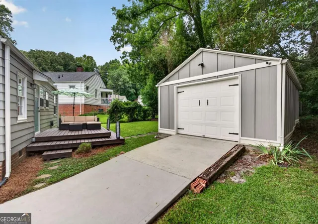 Photo 2 of Sale Pending at 317 Phillips Dr Se, Marietta, GA 30060 | MLS# 10828734 | Listing updated on 2026-09-16