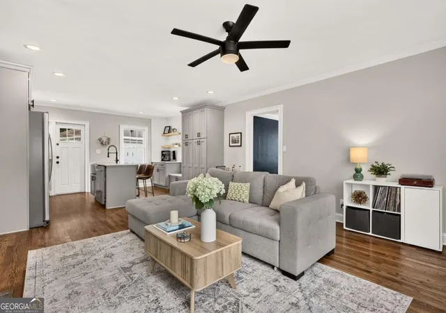 Photo 3 of Sale Pending at 317 Phillips Dr Se, Marietta, GA 30060 | MLS# 10828734 | Listing updated on 2026-09-16