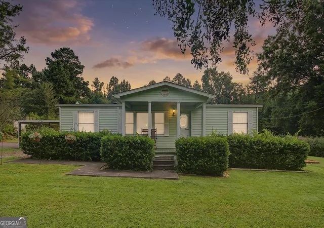 Photo 2 of Manufactured home for sale at 4837 S Dixie Hwy, Resaca, GA 30735 | MLS# 10822691 | Listing updated on 2026-09-03