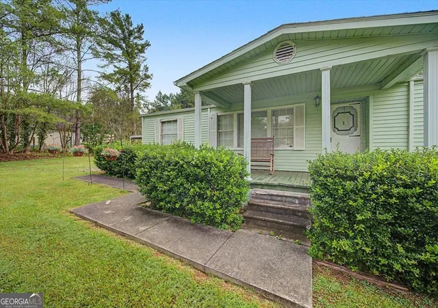 Photo 3 of Manufactured home for sale at 4837 S Dixie Hwy, Resaca, GA 30735 | MLS# 10822691 | Listing updated on 2026-09-03