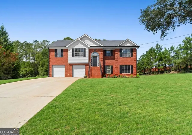 Photo 3 of Single family home for sale at 130 Flds Crk Way, Covington, GA 30016 | MLS# 10842283 | Listing updated on 2026-09-15