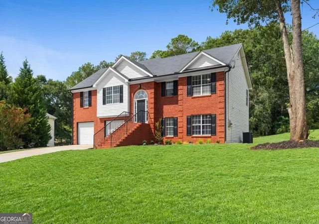 Photo 3 of Single family home for sale at 130 Flds Crk Way, Covington, GA 30016 | MLS# 10842283 | Listing updated on 2026-09-15