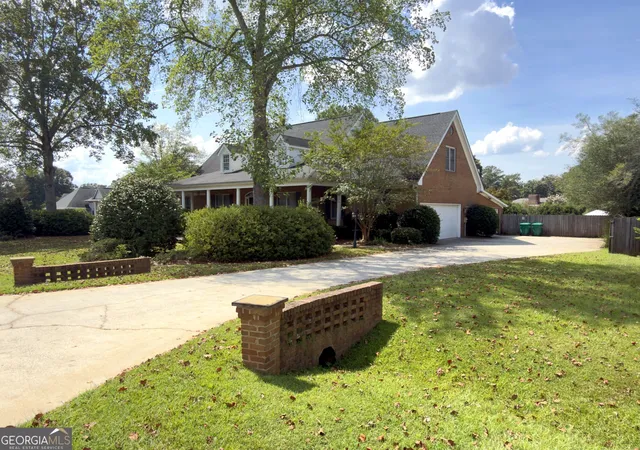 Photo 2 of Single family home for sale at 122 Partridge Trl, Warner Robins, GA 31088 | MLS# 10847690 | Listing updated on 2026-09-23