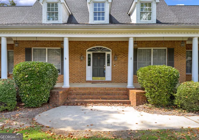Photo 4 of Single family home for sale at 122 Partridge Trl, Warner Robins, GA 31088 | MLS# 10847690 | Listing updated on 2026-09-23