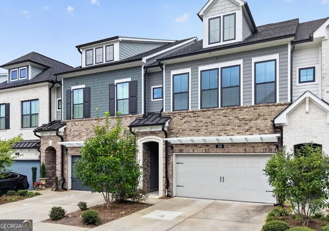Photo 2 of Townhouse for sale at 210 Walker Ave, Roswell, GA 30076 | MLS# 10842438 | Listing updated on 2026-09-23
