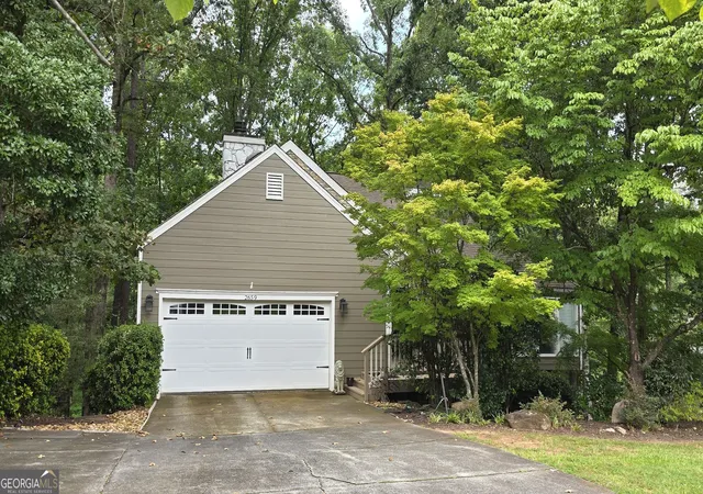 Photo 2 of Single family home for sale at 2659 Spring Rock Way Ne, Roswell, GA 30075 | MLS# 10837314 | Listing updated on 2026-09-11