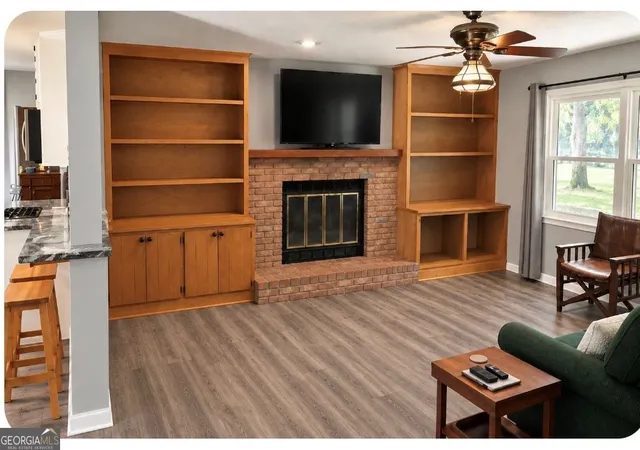 Photo 3 of Sale Pending at 5417 Raintree Tr, Oakwood, GA 30566 | MLS# 10823191 | Listing updated on 2026-10-14