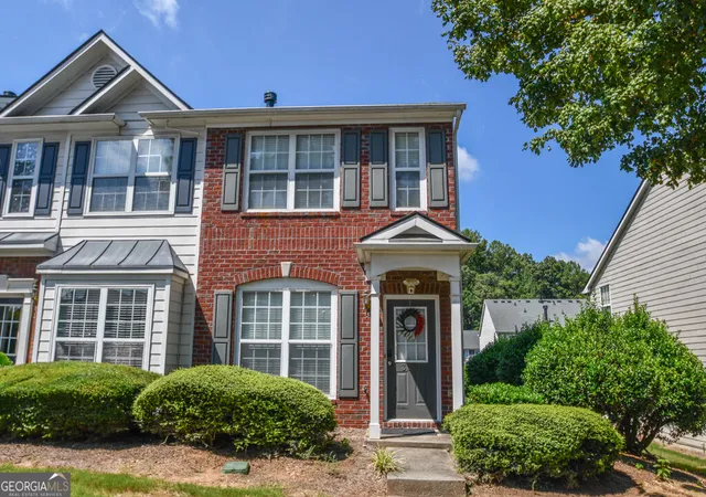 Photo 2 of Sale Pending at 3381 Hidden Cove Cir, Peachtree Corners, GA 30092 | MLS# 10830404 | Listing updated on 2026-09-17