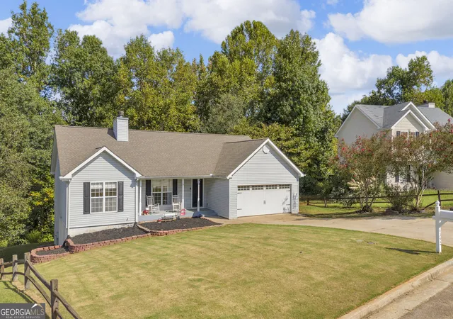 Photo 2 of Single family home for sale at 4392 Todd Rd, Braselton, GA 30517 | MLS# 10843709 | Listing updated on 2026-10-07