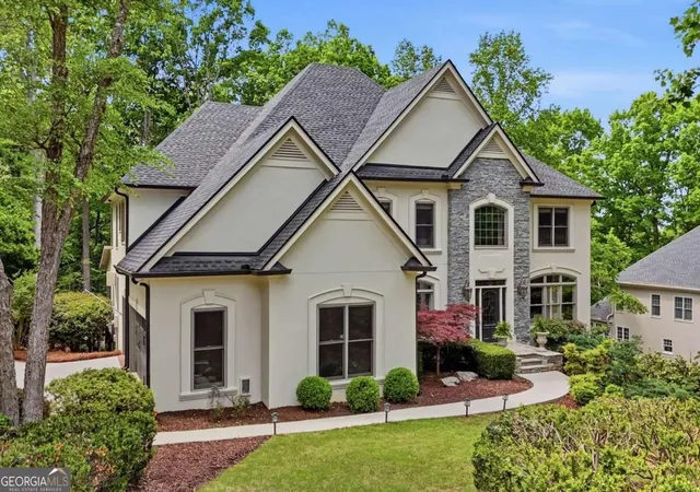 Photo 2 of Mansion for sale at 630 Danas Ridge Dr, Roswell, GA 30075 | MLS# 10847643 | Listing updated on 2026-09-17