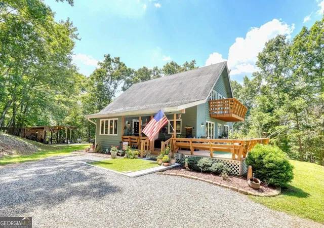 Photo 3 of Single family home for sale at 416 Autumn Hills Dr, Morganton, GA 30560 | MLS# 10842029 | Listing updated on 2026-09-22