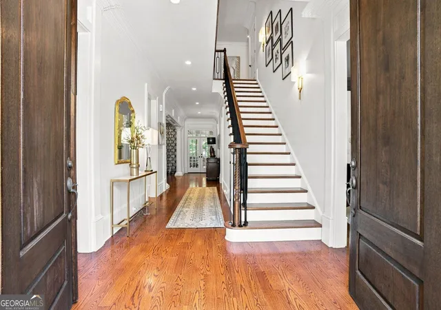 Photo 4 of Single family home for sale at 1530 Soaring Hawk Point SE, Atlanta, GA 30339 | MLS# 10844349 | Listing updated on 2026-09-11