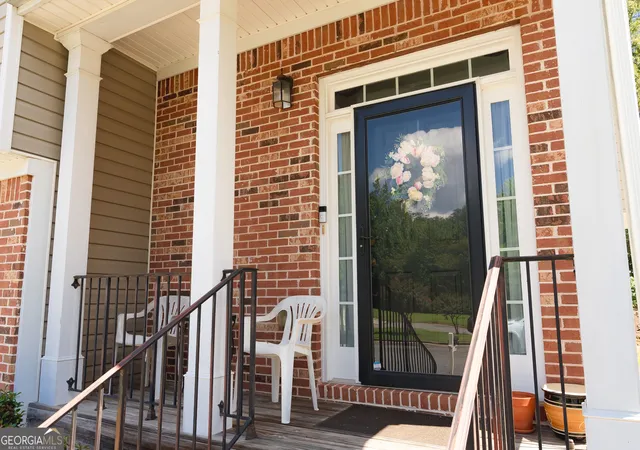 Photo 2 of Single family home for sale at 1901 Oakbluff Dr, Austell, GA 30106 | MLS# 10838019 | Listing updated on 2026-09-16