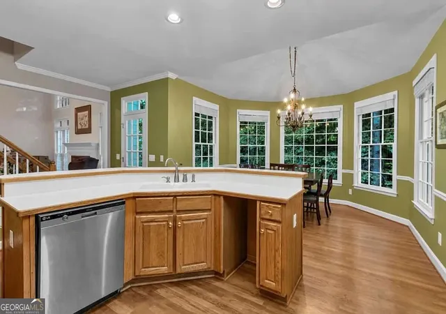 Photo 3 of Single family home for sale at 990 Ramsden Run, Alpharetta, GA 30022 | MLS# 10850723 | Listing updated on 2026-09-28