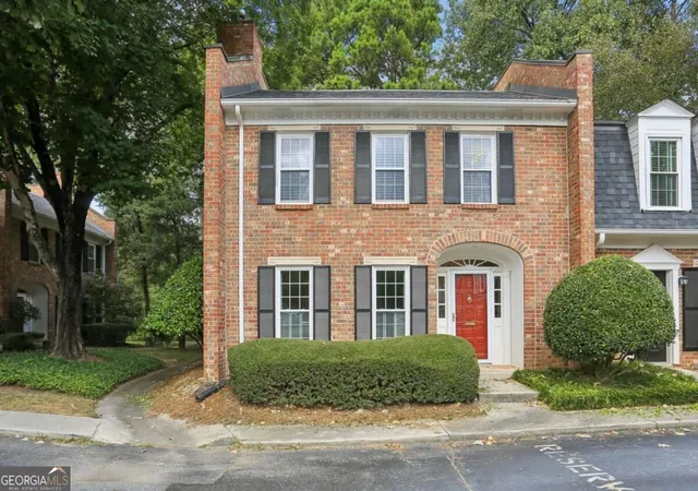 Photo 1 of Townhouse for sale at 11 Scotland Pl Nw, Atlanta, GA 30318 | MLS# 10846425 | Listing updated on 2026-09-30