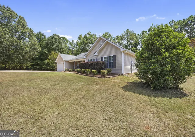 Photo 2 of Single family home for sale at 30 Watson Rd, Forsyth, GA 31029 | MLS# 10841239 | Listing updated on 2026-09-20