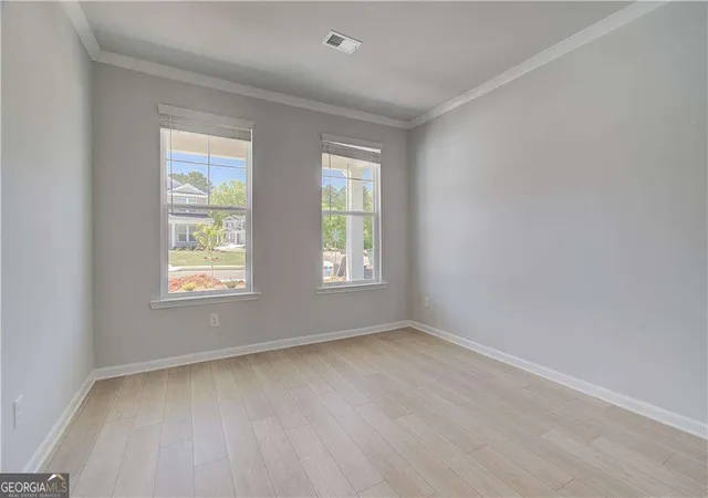 Photo 4 of Single family home for sale at 708 Radiant Holw Ln, Mcdonough, GA 30253 | MLS# 10843299 | Listing updated on 2026-09-10
