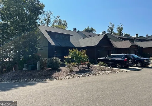 Photo 4 of Single family home for sale at 5 Upper Knoll Dr, Blue Ridge, GA 30513 | MLS# 10637247 | Listing updated on 2026-09-10