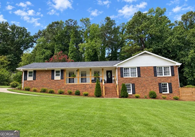 Photo 1 of Single family home for sale at 2323 Cambridge St, Snellville, GA 30078 | MLS# 10848467 | Listing updated on 2026-10-03