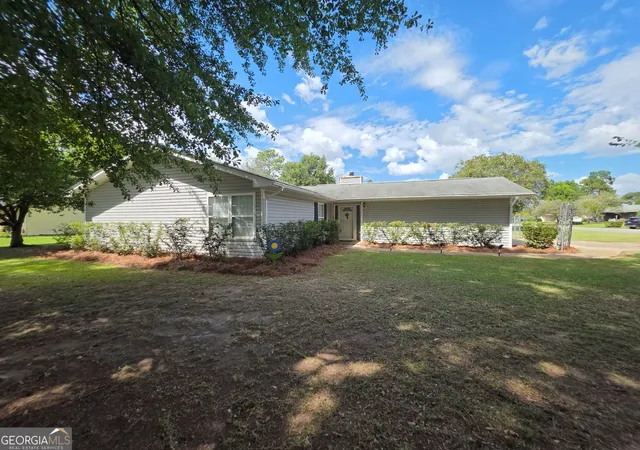 Photo 1 of Single family home for sale at 101 Turtle Crk Dr, Warner Robins, GA 31088 | MLS# 10841516 | Listing updated on 2026-09-14