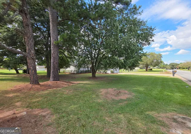 Photo 2 of Single family home for sale at 101 Turtle Crk Dr, Warner Robins, GA 31088 | MLS# 10841516 | Listing updated on 2026-09-14
